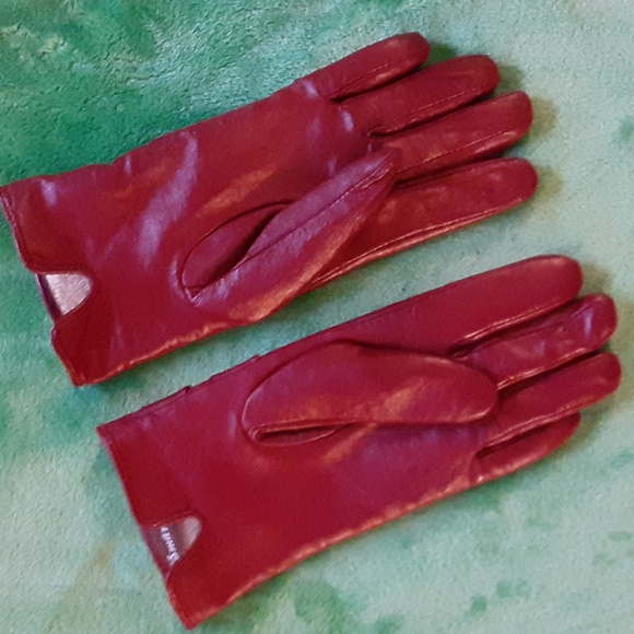 Burgundy Leather Gloves - Picture 8 of 16